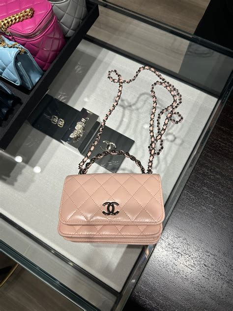 chanel 23k mini flap